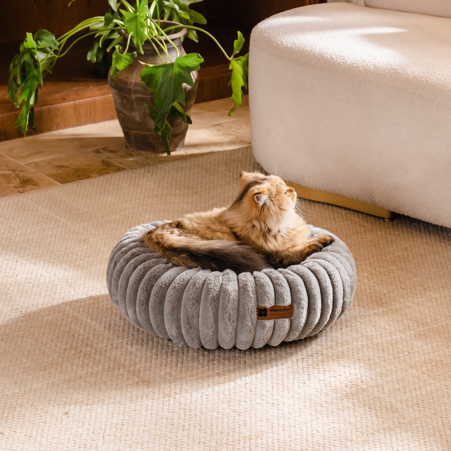 Aspen Fleece Cat & Dog Donut Bed